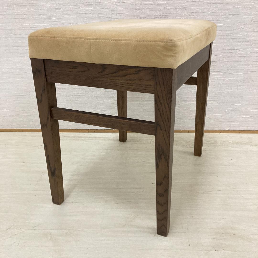 【カリモク】スツール　椅子