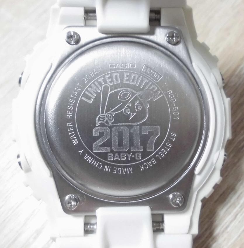 未使用！箱 取説 タグ付 カシオ ベビーG BGD-501 広島カープ限定 白