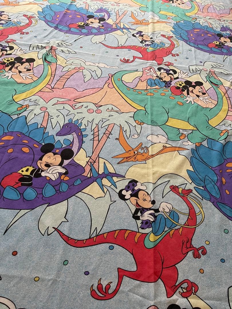 ☆ ビンテージシーツ　恐竜　ディズニー