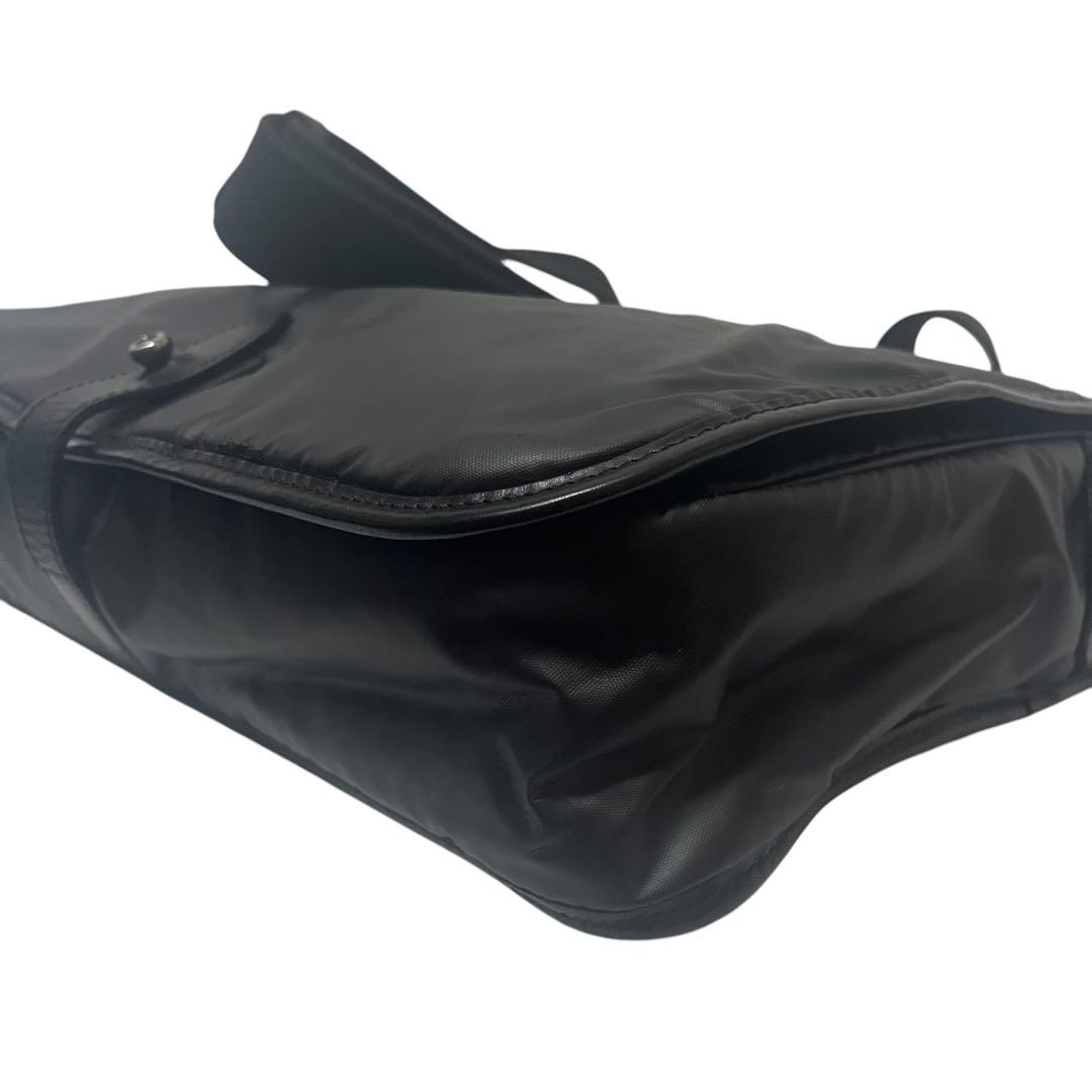 HUNTINGWORLD バチュークロス ショルダーバッグ ブラッククロスボディ