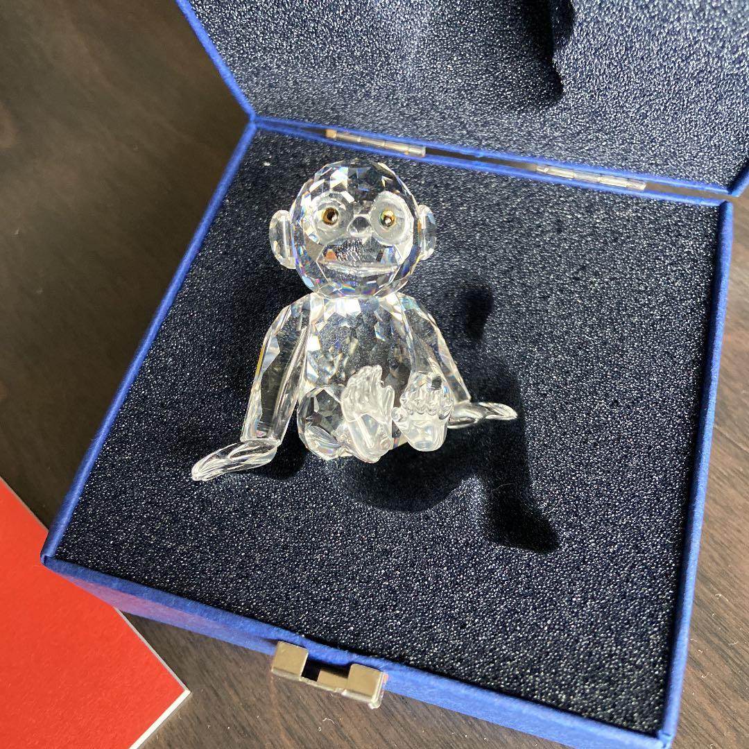 【プレゼントにオススメ】スワロフスキーのクリスタル　チンパンジー　専用ケースつき