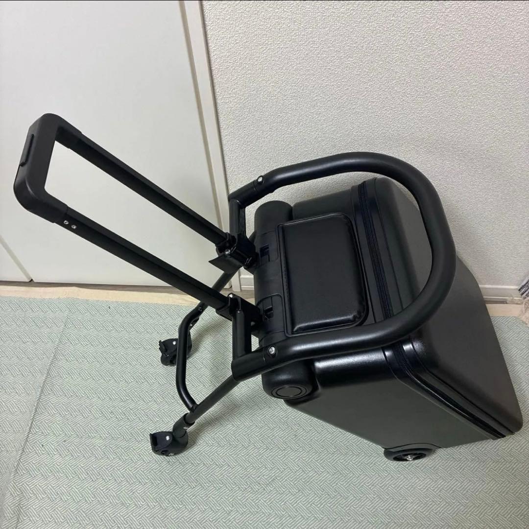 ［美品］キッズキャリーケース　乗れる　スーツケース　キッズトラベルNEO 子供