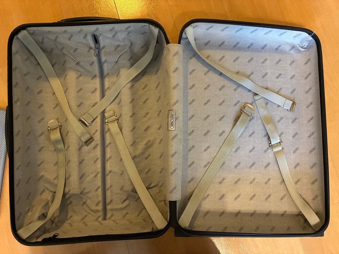 リモワ RIMOWA2輪　ポリカーボネート製『ジャンク品として』