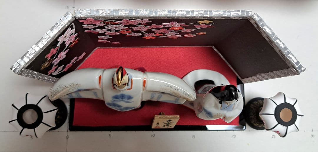 ④ひな人形 親王飾り 立ち雛 ぼんぼり 屏風 敷台一式