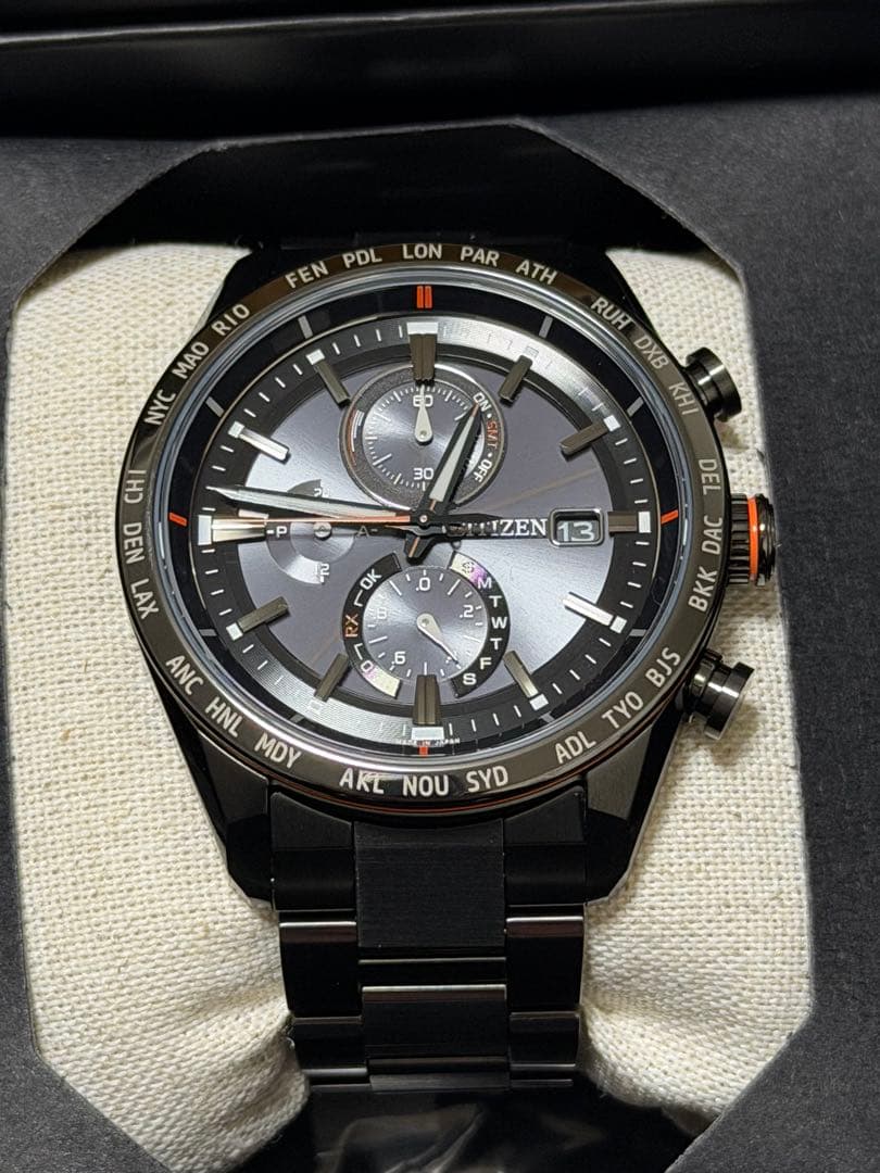 シチズン ATTESA ブラックチタン AT8185-62E ソーラー電波