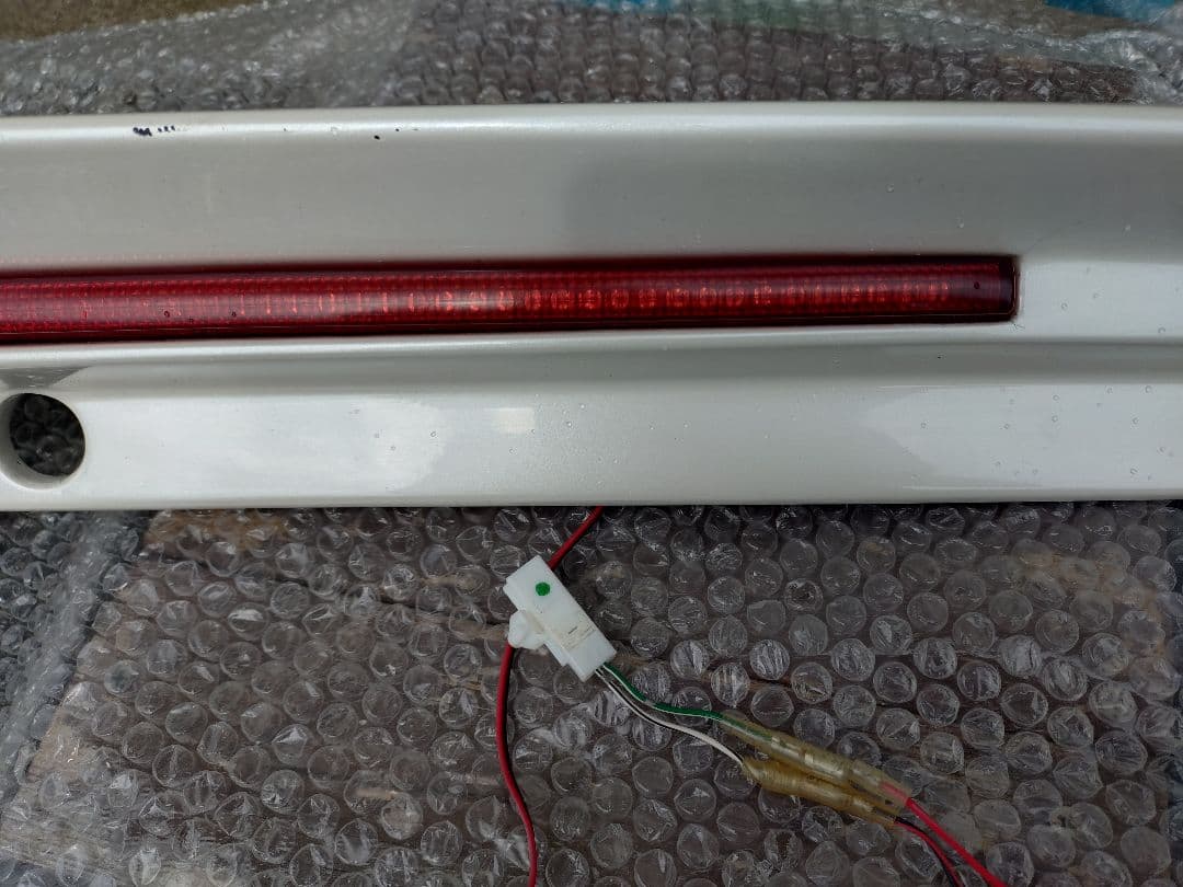 値下げ！WALD製　リアスポイラー　ウイング　200系　ハイエース　ナロー用