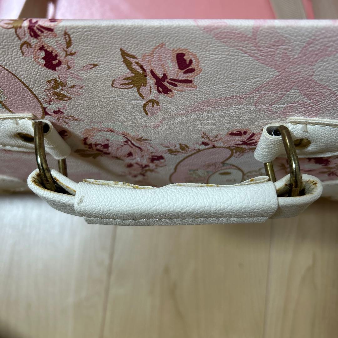 リズリサ限定　マイメロディコラボ　キャリーケース