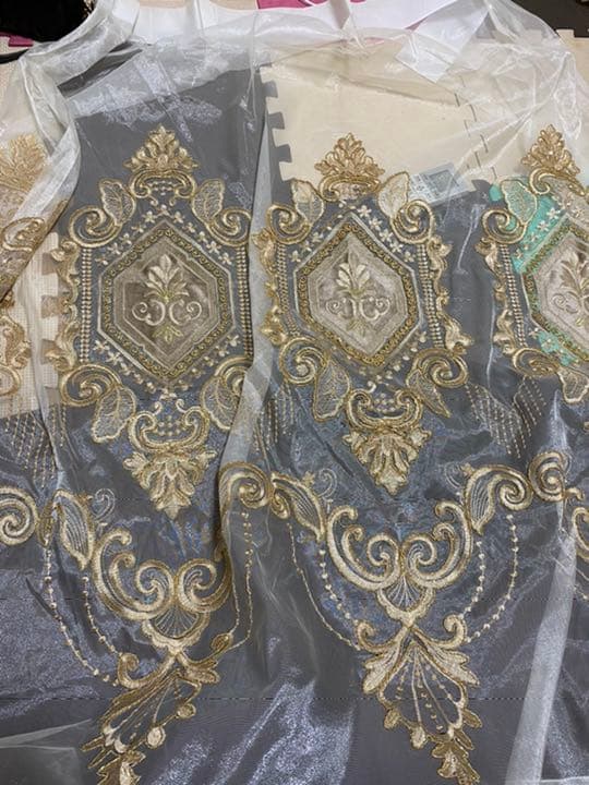 高級カーテン　刺繍カーテン　人気デザイン