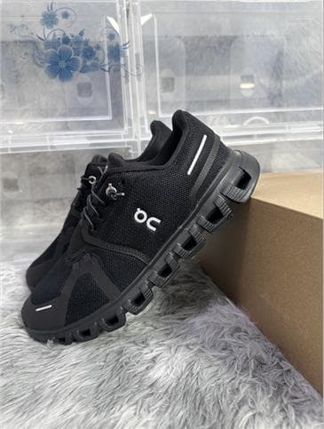 On Cloud 6 ランニングシューズ 24cm ブラック