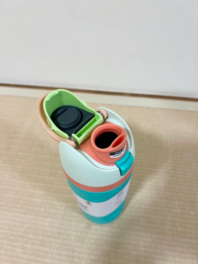 新品未使用 Owala Kids FreeSip 16oz 475ml