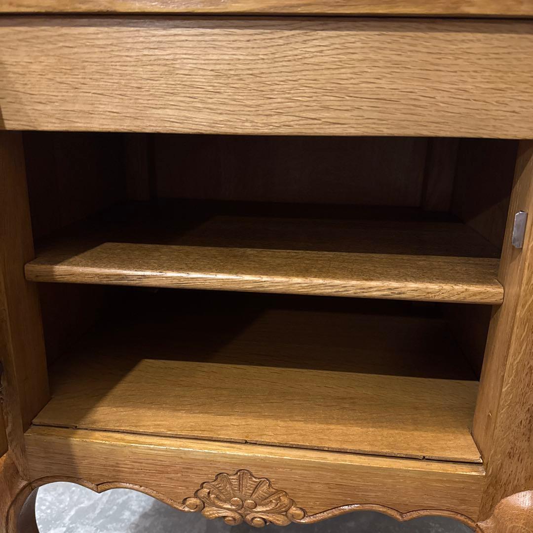 年末年始saleヴィンテージ　木製サイドテーブル　扉収納付き　左開き