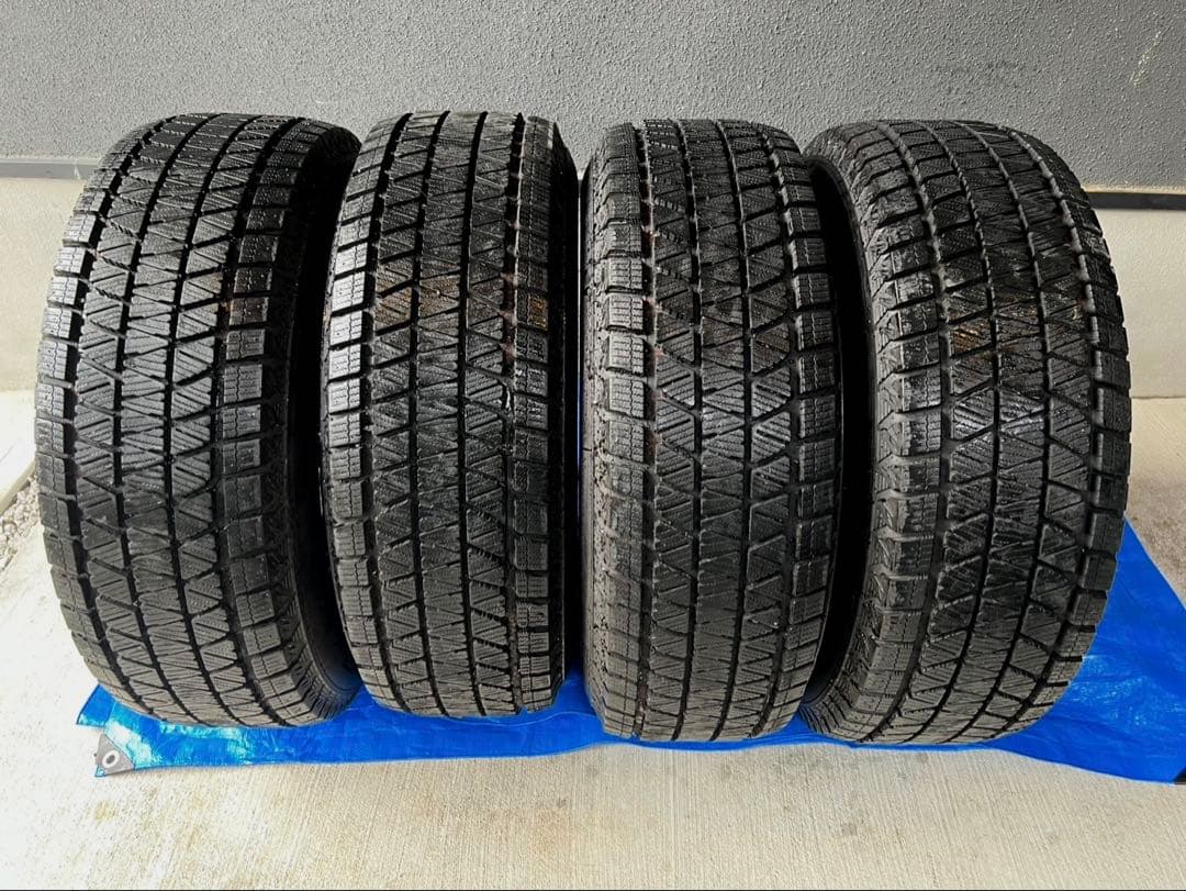 【美品】265/70R17 ブリヂストン スタッドレスタイヤ 17インチ