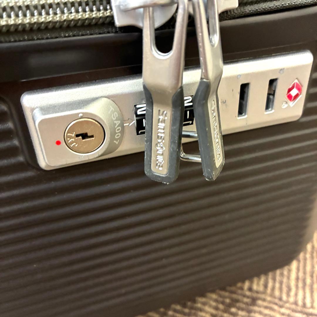 美品 サムソナイト スーツケース アーク スピナー69 74L 黒 ブラック