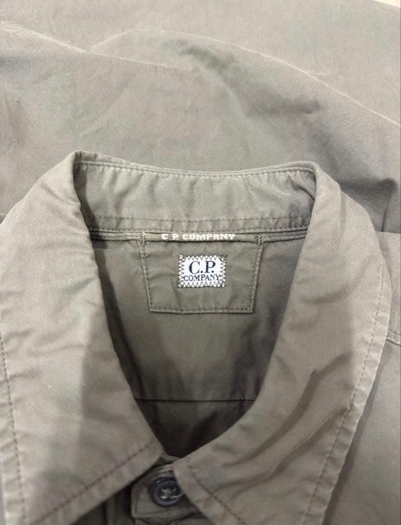 C.P. Company 長袖シャツ オリーブグリーン