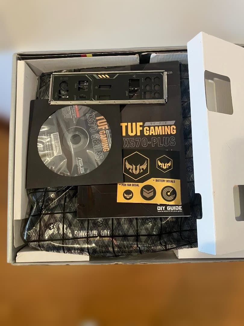 ASUS TUF GAMING X570-PLUS マザーボード