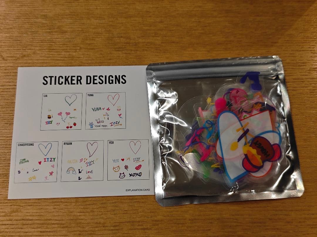 G-SHOCK ミッドサイズ ITZY コラボ GMD-S5610IT-4BJR