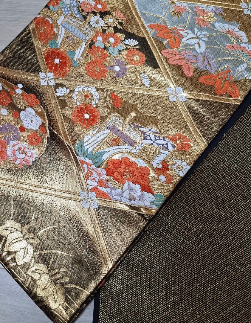 振り袖・帯２点セット　正絹 古典柄 綸子地　 舞華袋帯御所車　草花金糸刺