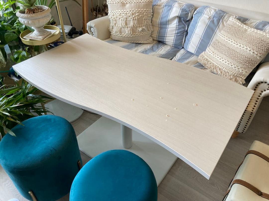 美しい波型！ホワイト木目のカフェテーブル arne  HIGH