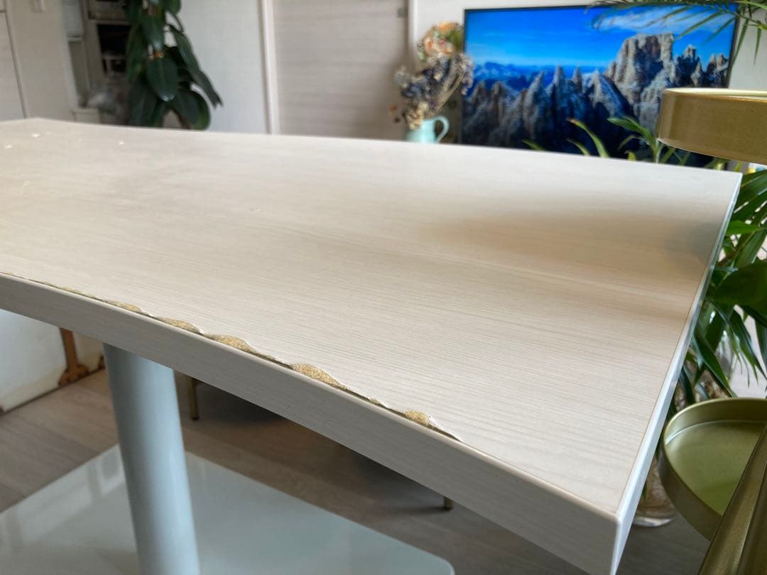 美しい波型！ホワイト木目のカフェテーブル arne  HIGH