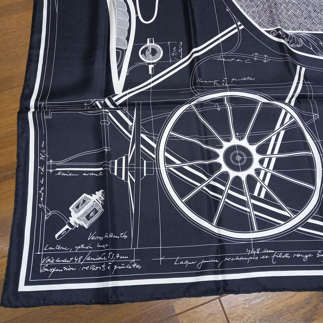 micaです。エルメス140サイズスカーフ