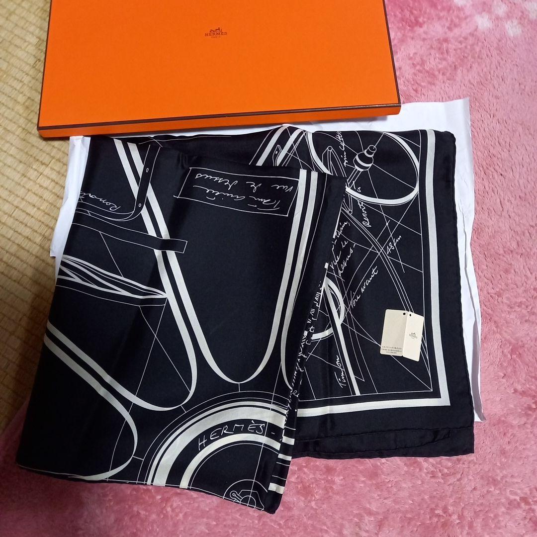 micaです。エルメス140サイズスカーフ