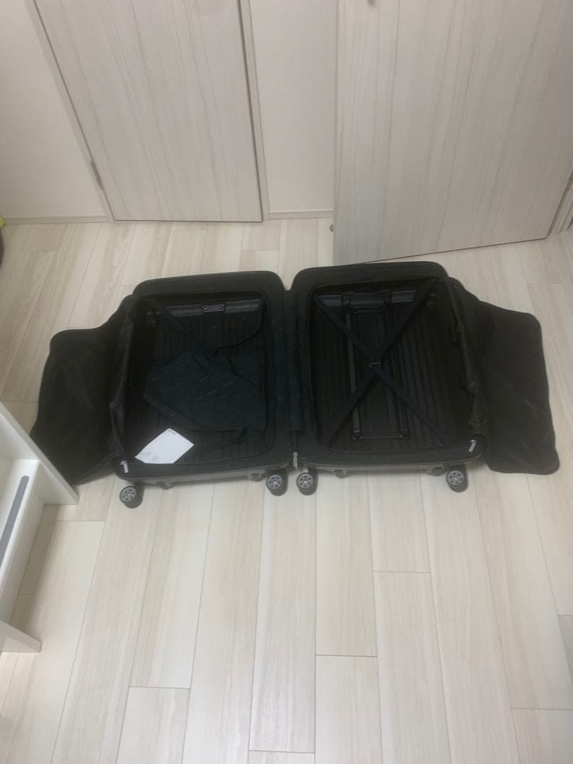 サムソナイトスーツケース(４輪) メルセデス・ベンツコラボ スーツケース100L