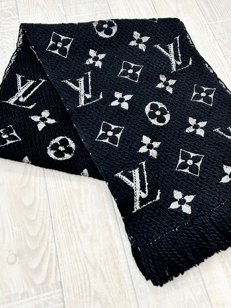 【Louis Vuitton】エシャルプロゴマニアシャイン ノワール