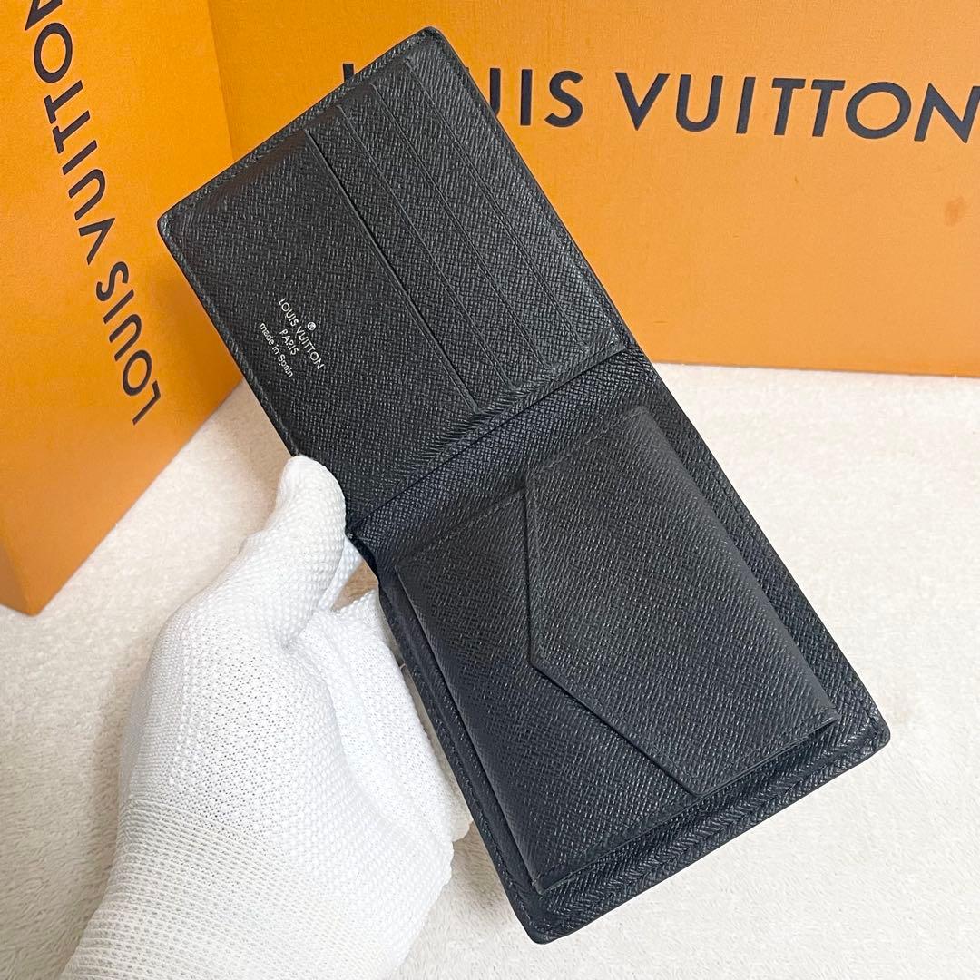 【新型】ルイヴィトン エクリプス 二つ折り財布 ポルトフォイユマルコ