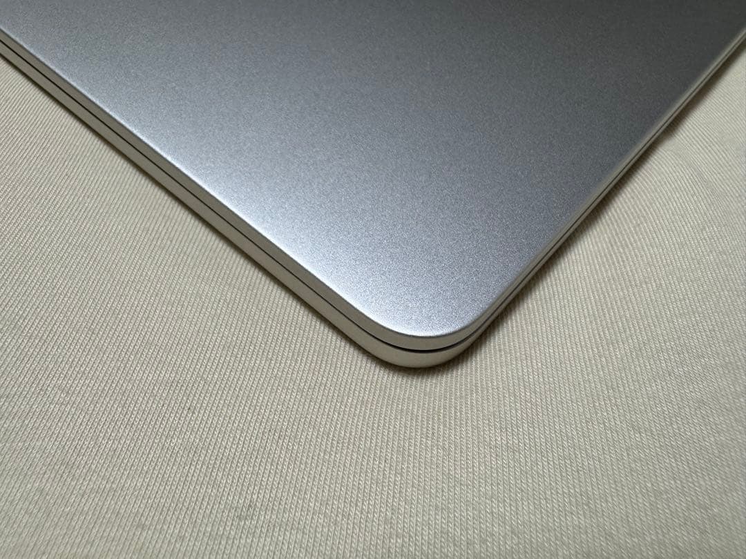 美品Apple MacBook Air M3 16GB 256GB スターライト