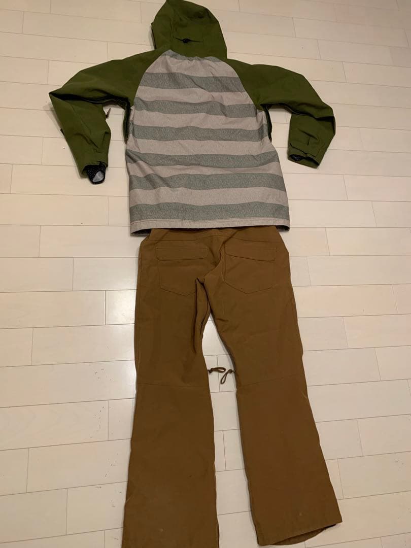 スノーボードウェア グレー/オリーブ ストライプ　S size 男女