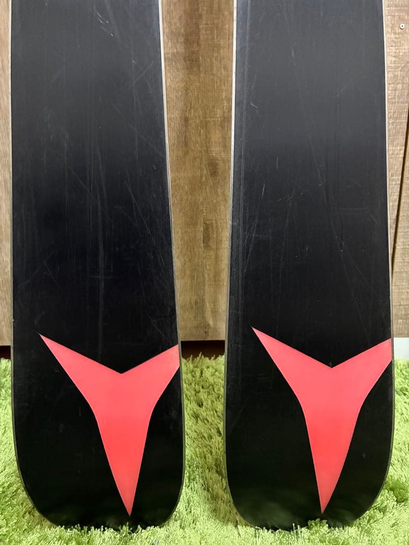 ロ*ン様 ATOMIC PUNX スキー板 140cm