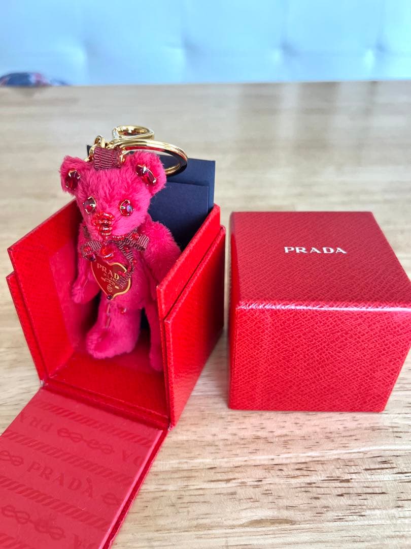 ✴︎森のトラ✴︎PRADAテディベア　バッグチャーム　キーホルダー　新品未使用