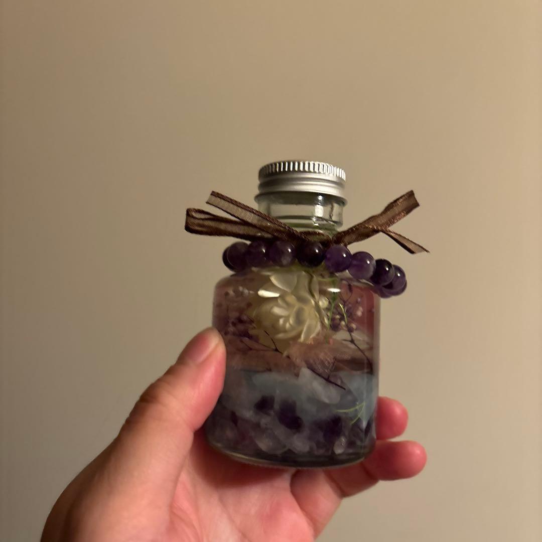 アメジストとアクアマリンたんのさざれ石が入ったパワーハーバリウム！