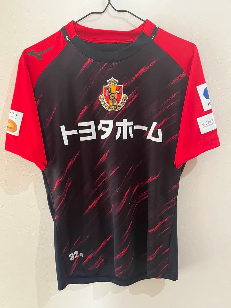 MIZUNO サッカー　32 名古屋グランパス 選手実使用　支給品　ウェア