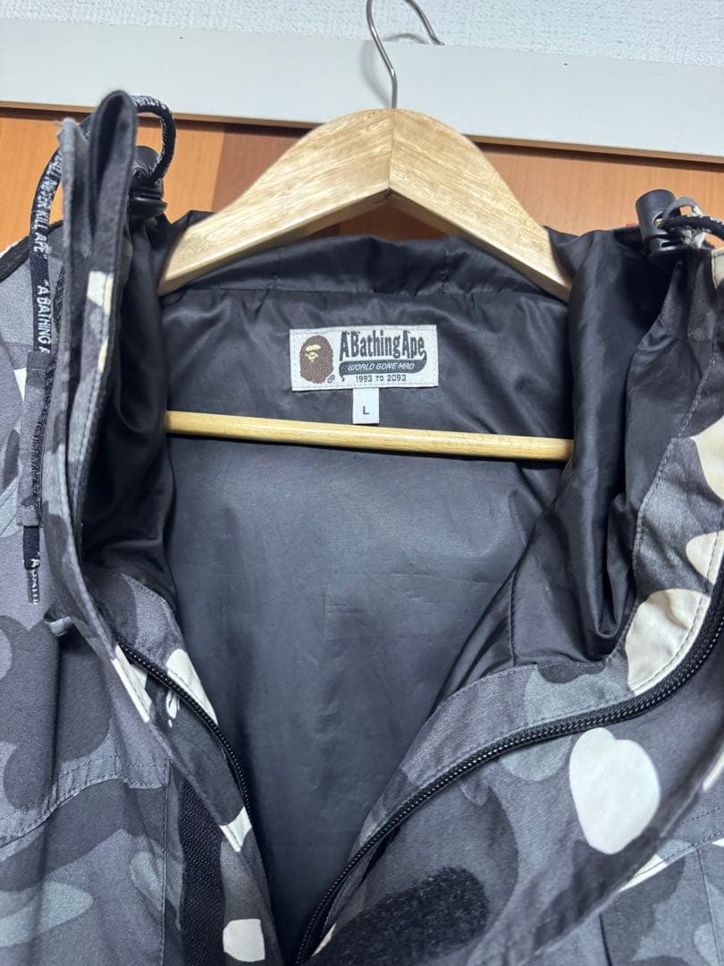 APE スノボジャケット　ブラックカモ