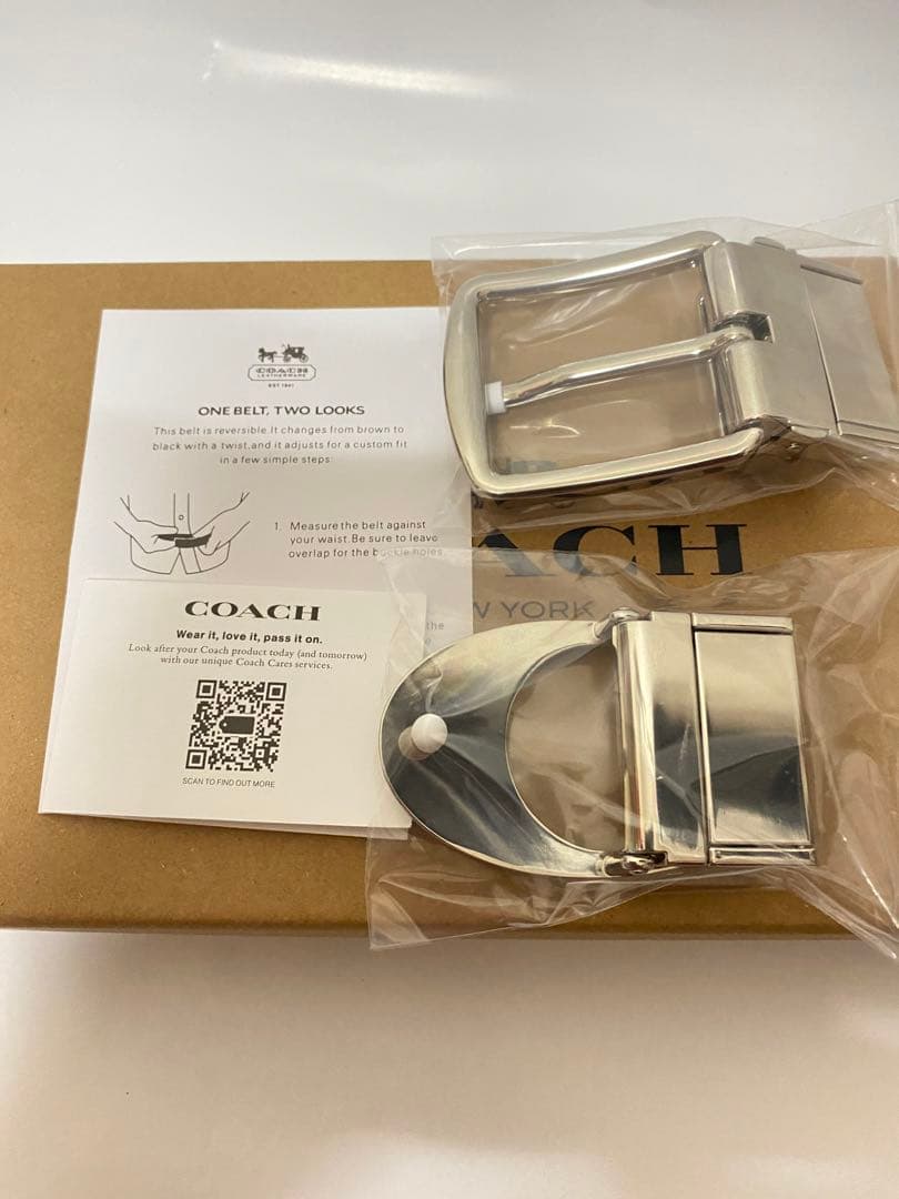 COACH コーチ　メンズベルトギフト箱付き