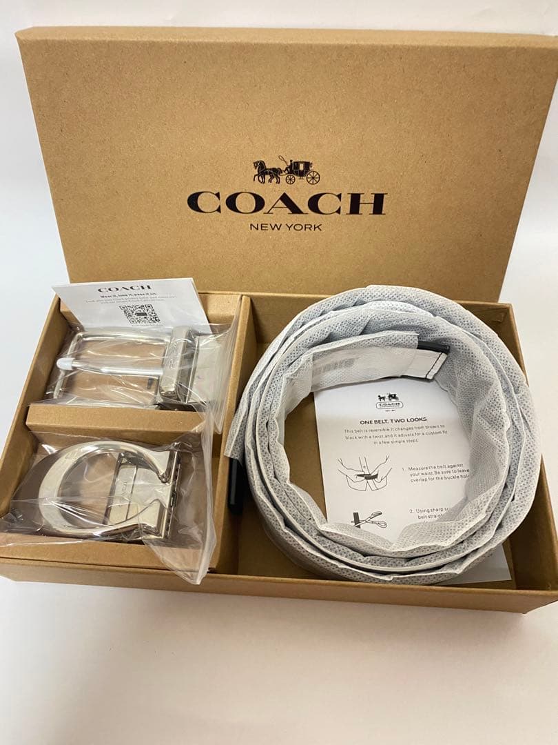COACH コーチ　メンズベルトギフト箱付き