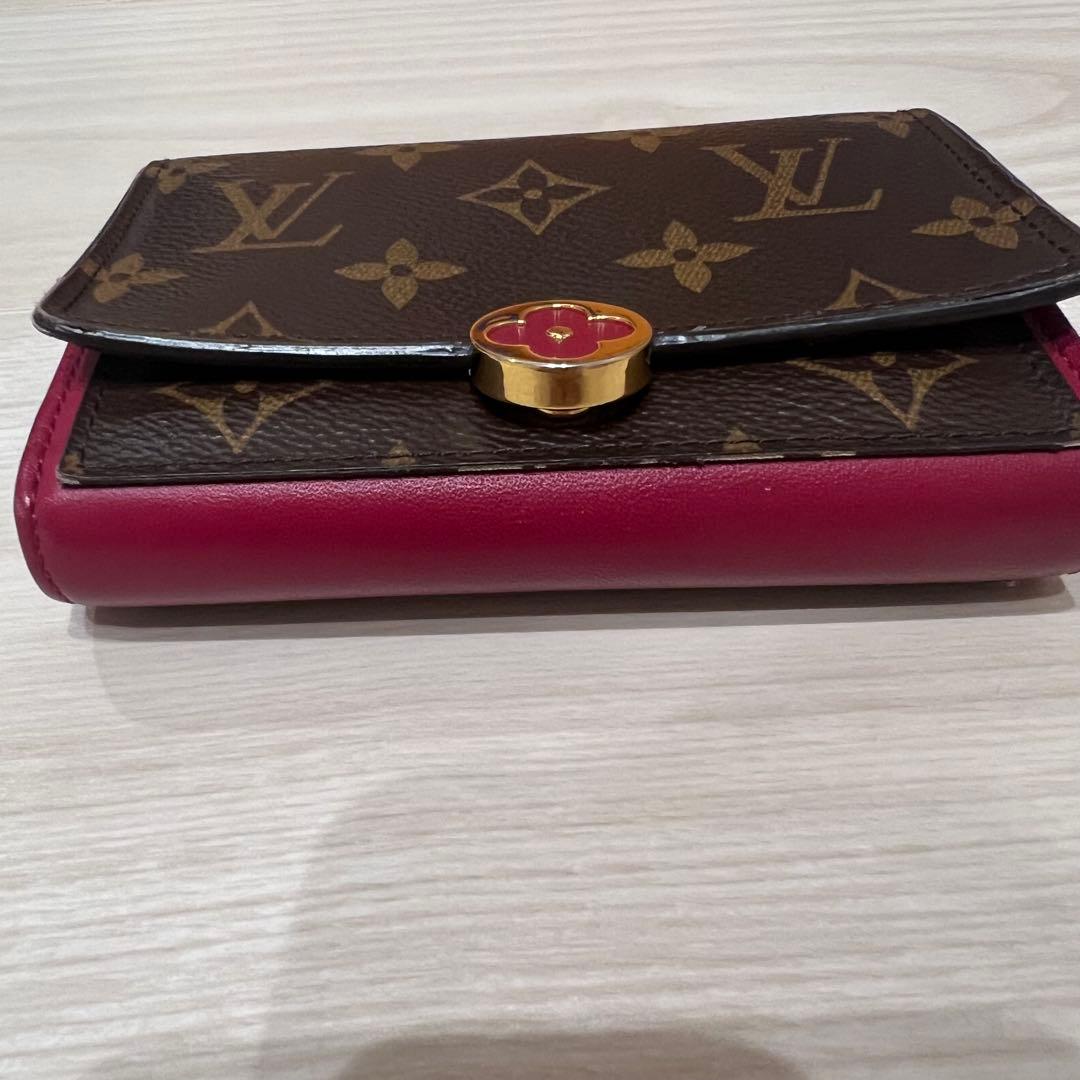 LOUIS VUITTON ルイヴィトン ポルトフォイユ フロールコンパクト