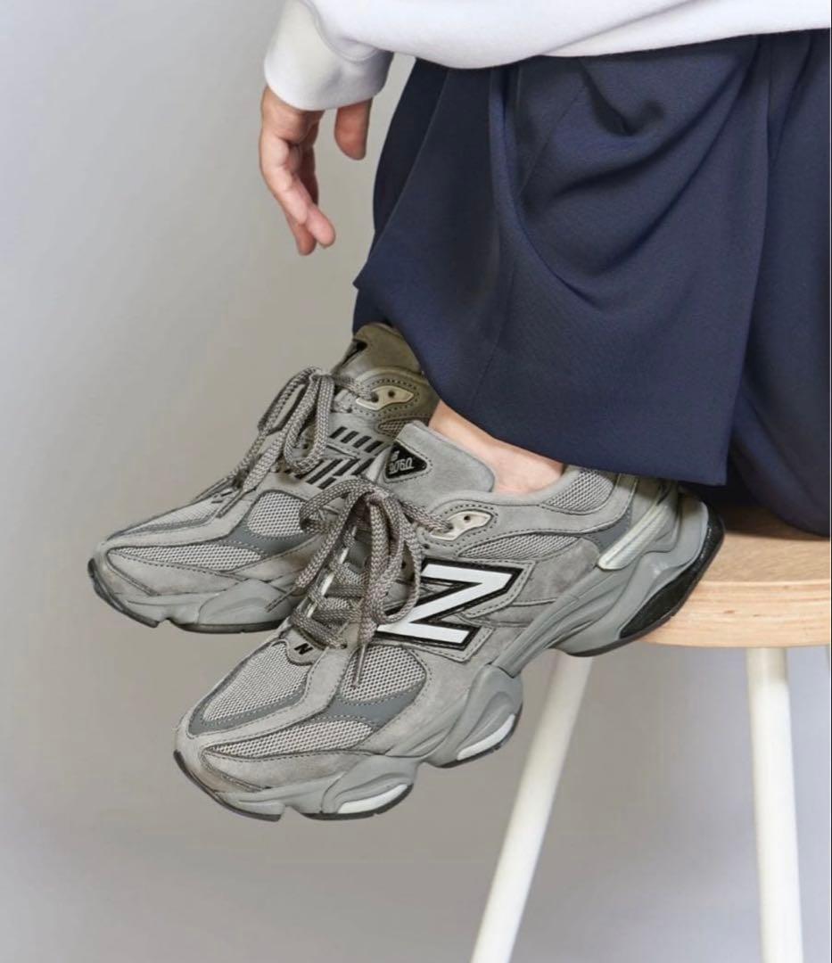New Balance U9060 グレー スニーカー