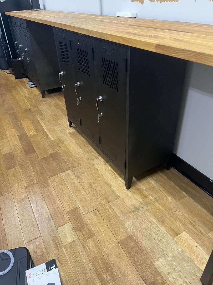 スチール製ロッカー　オーダー　インダストリアル　鍵付き　アンティーク