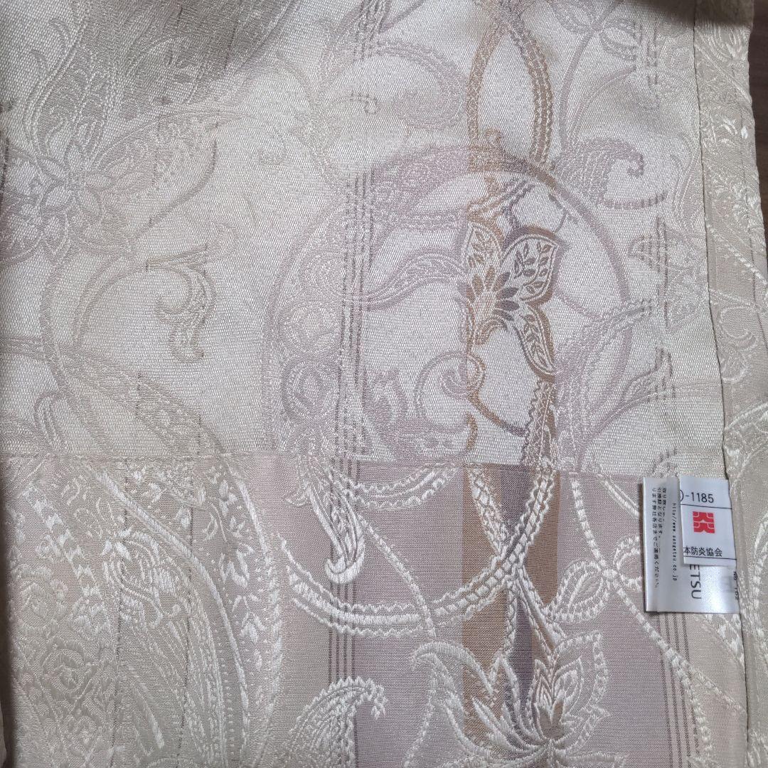 サンゲツ アイボリー 花柄 ドレープカーテン フック式 ２枚セット