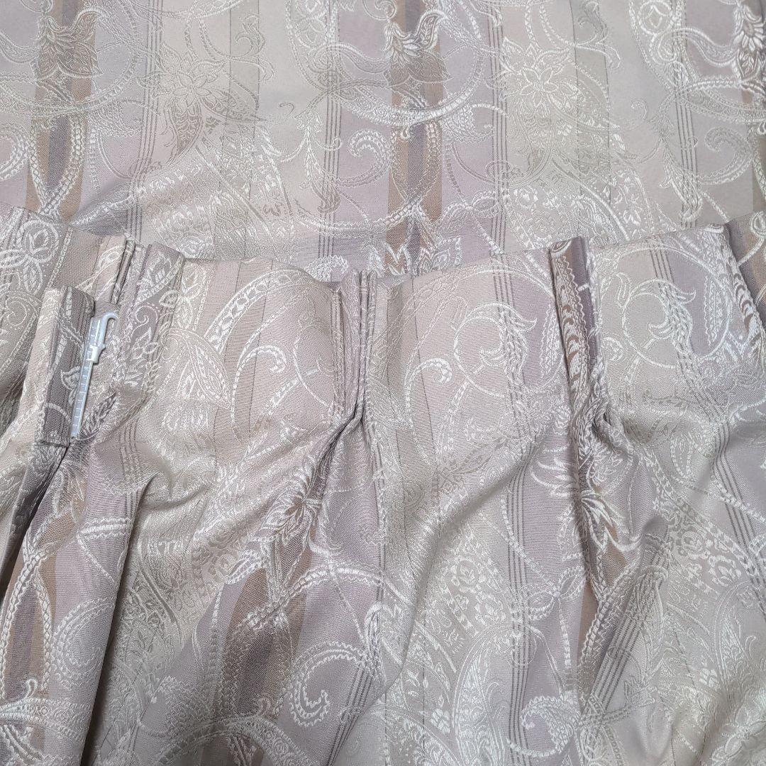 サンゲツ アイボリー 花柄 ドレープカーテン フック式 ２枚セット