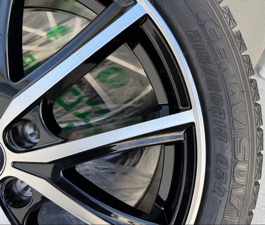 スタッドレスタイヤ　グッドイヤーアイスナビ　215/50R18