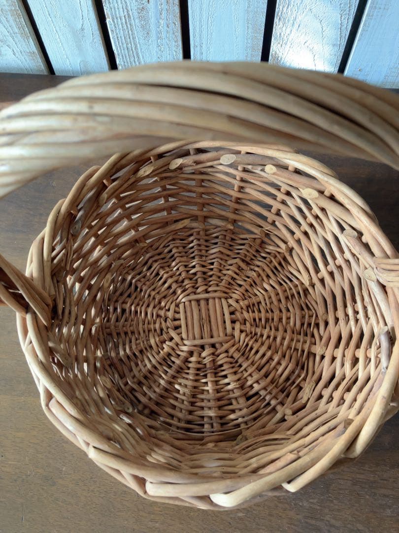 ヴィンテージ　手付き　バスケット　ナチュラル　ワンハンドル　2つセット