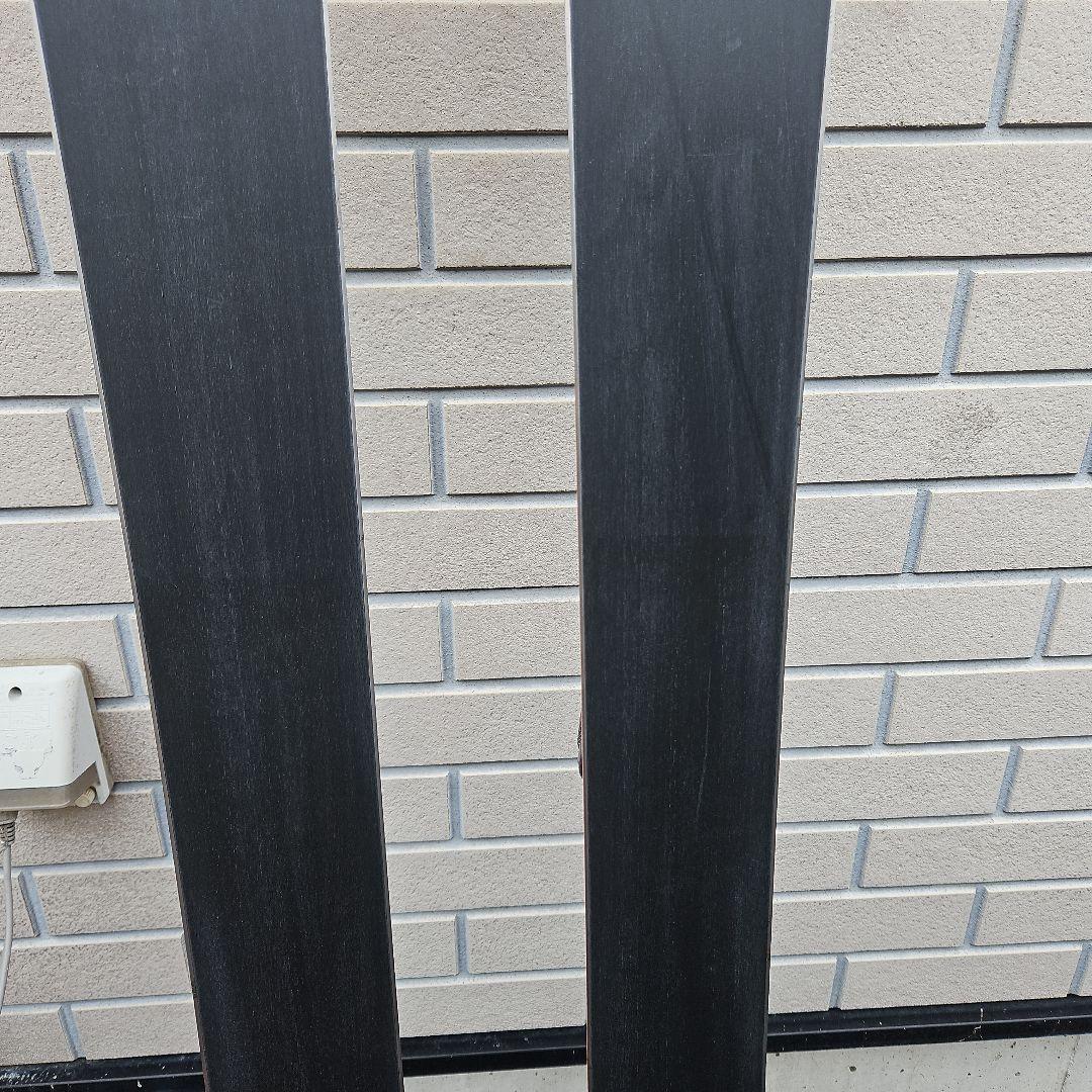 スキー 板・ビンディング（男性174cm／73kgが使用）