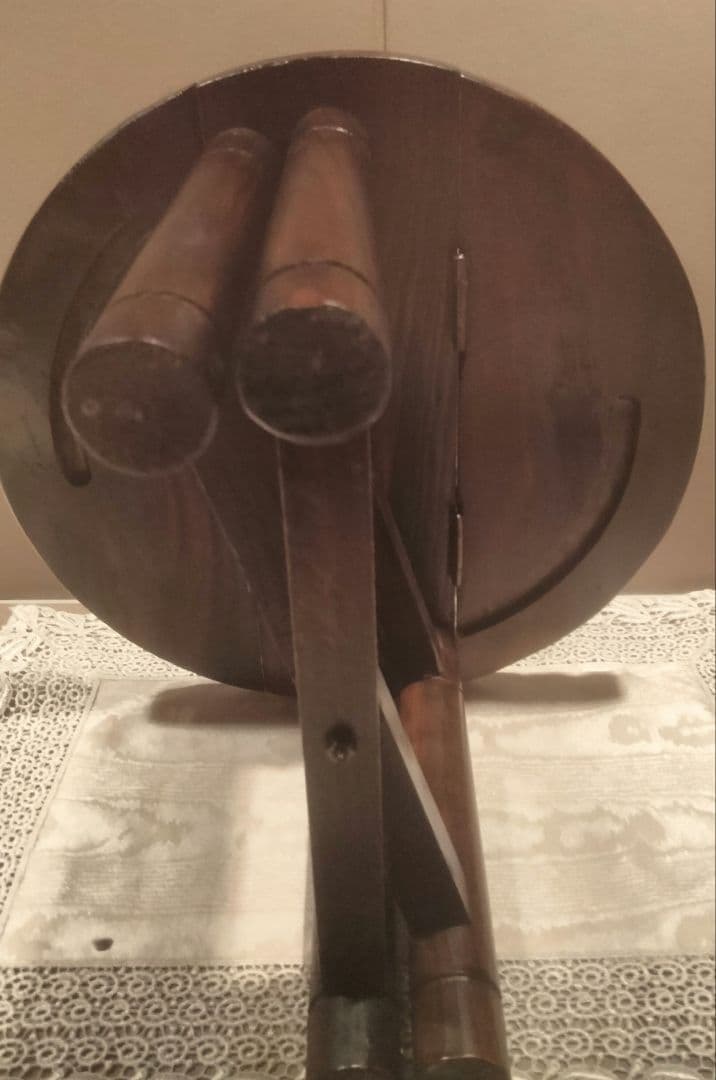 プチポワンの小さい丸椅子　フットスツール 　ビスクドール撮影用など