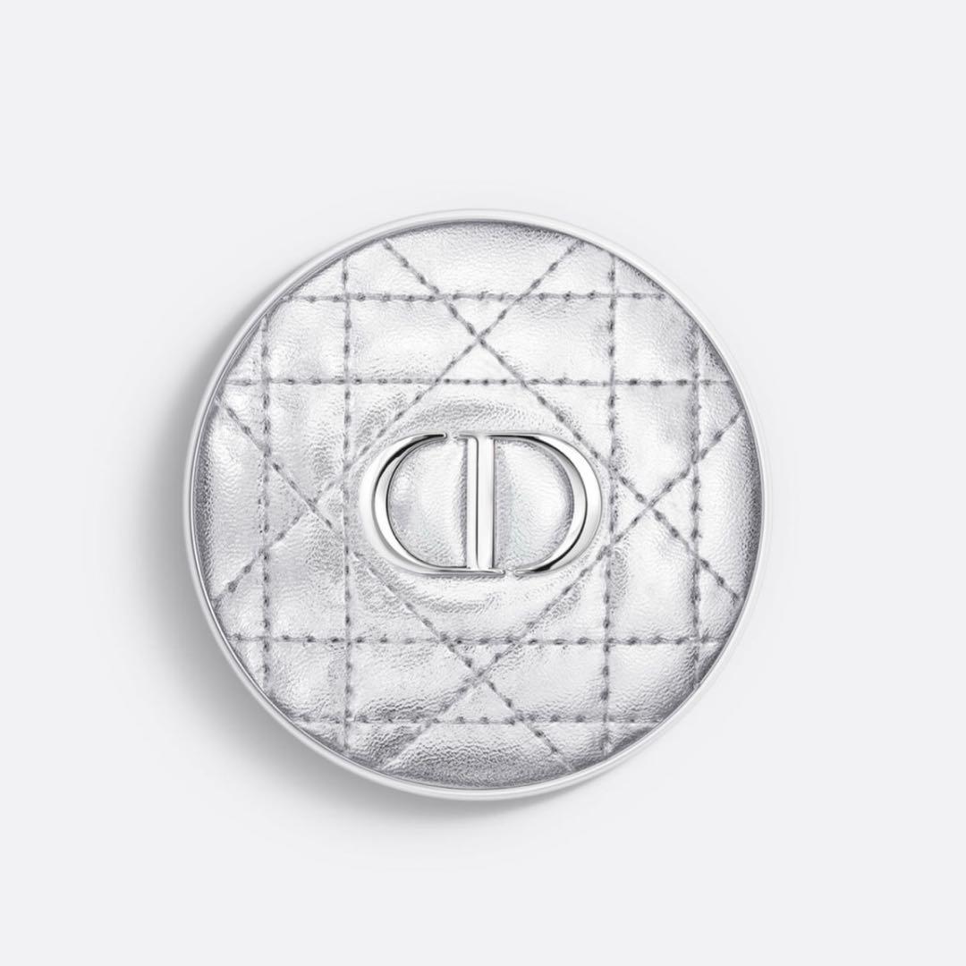 ディオールスキン フォーエヴァー クッション ケース