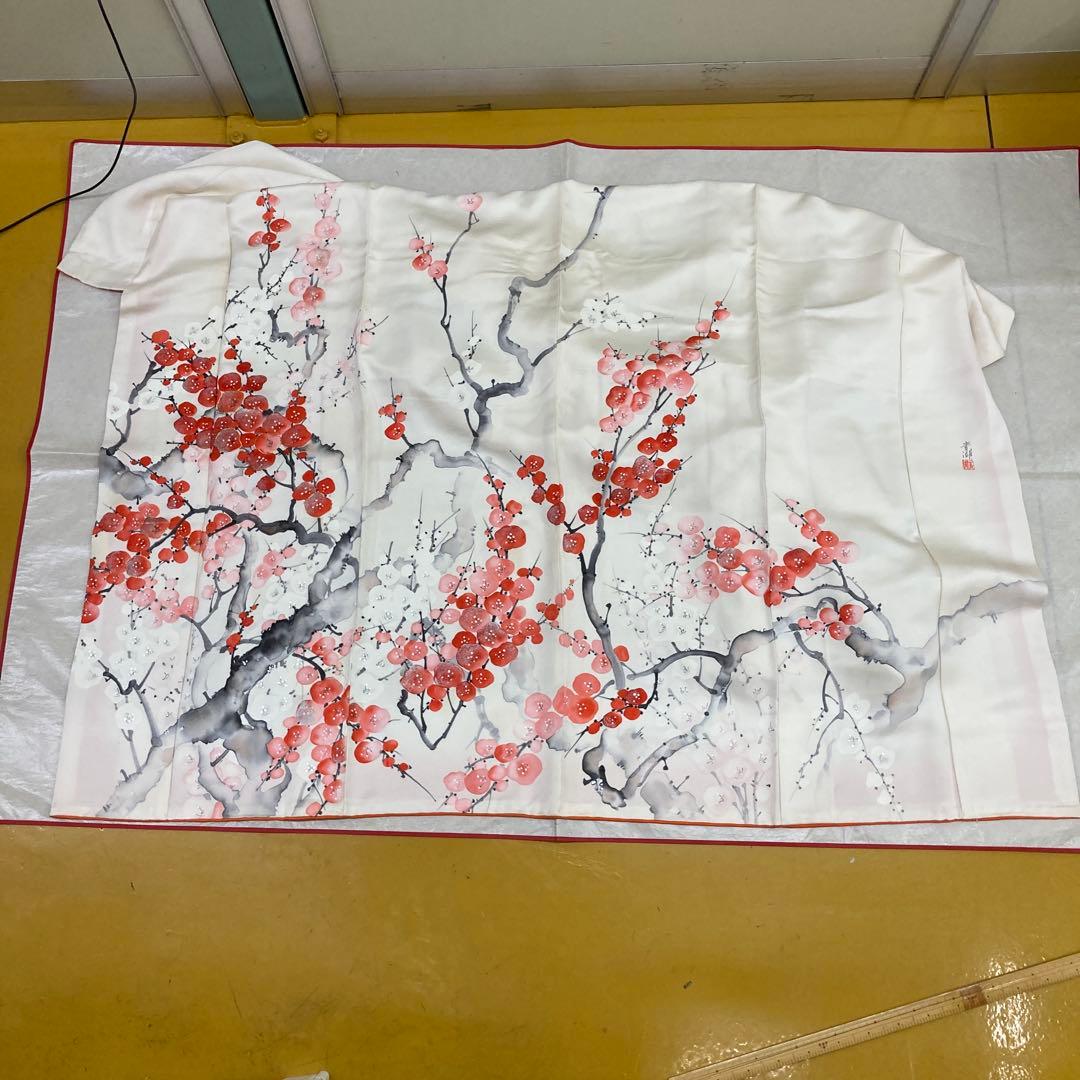紅梅白梅　花柄振袖 着物