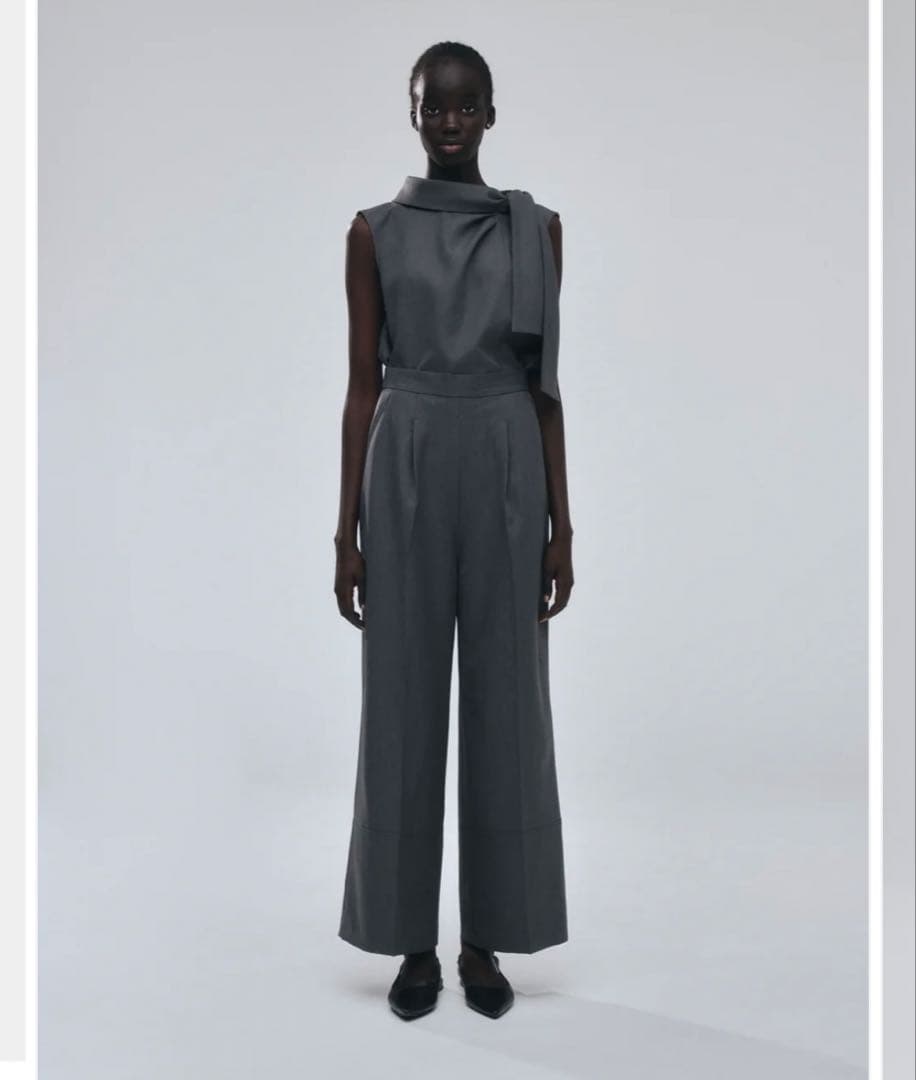 期間限定お値下げ【新品】laubeblanc BowtieCombinaison