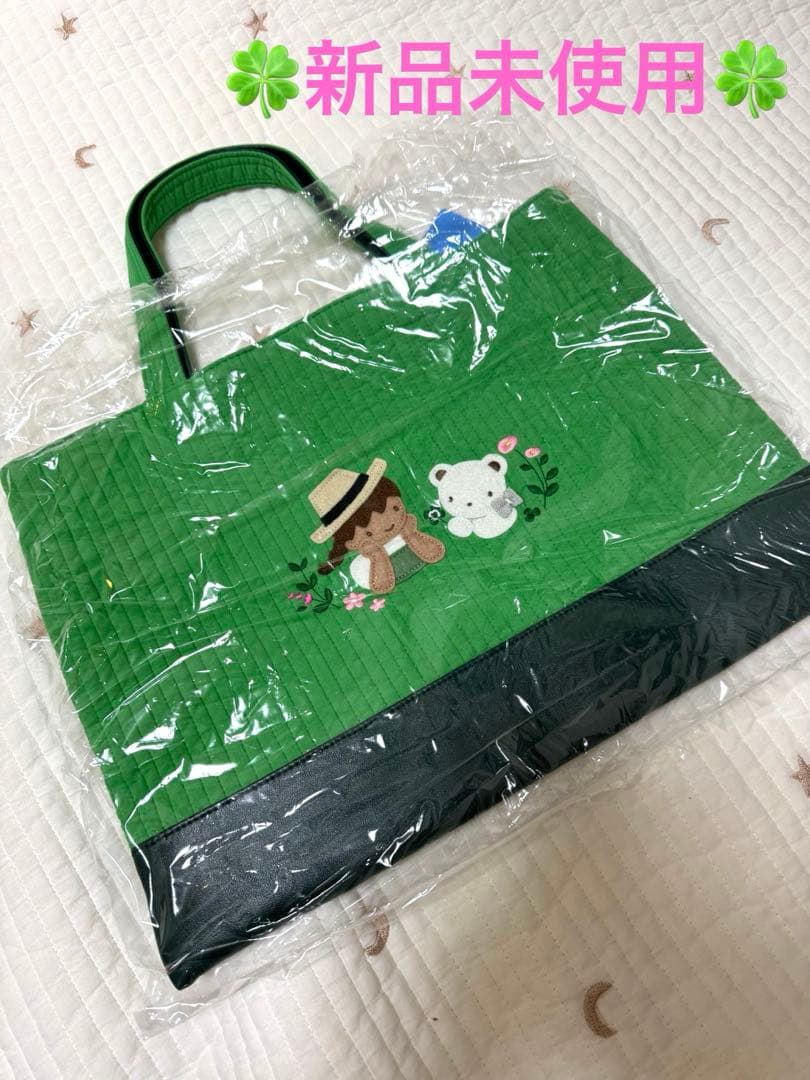 新品未開封☆ファミリアfamiliar ピオヌンナル　コラボ　ミルク　ヌビバッグ